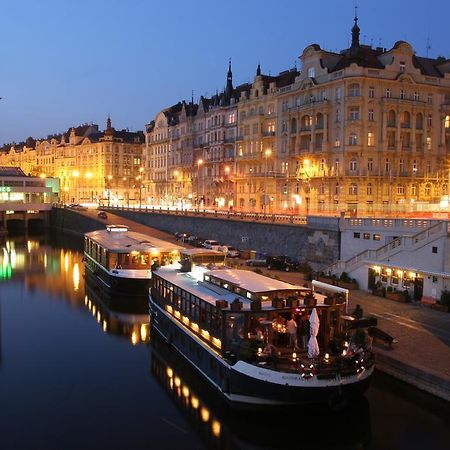 Boat Hotel Matylda Прага Экстерьер фото