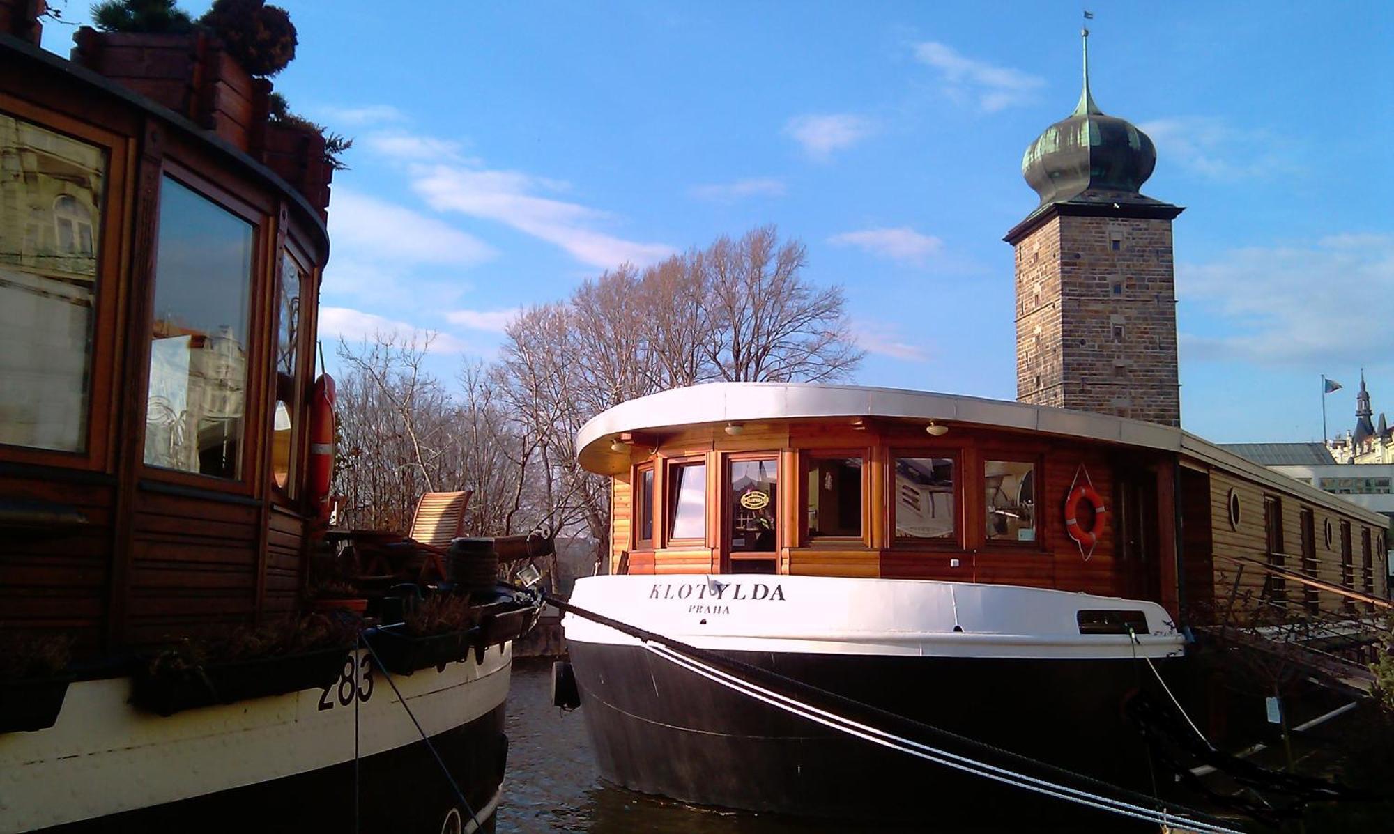 Boat Hotel Matylda Прага Экстерьер фото